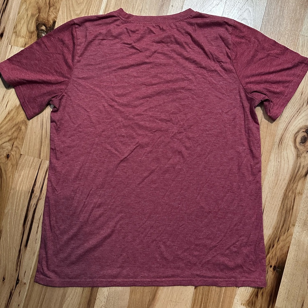 Women’s Queen Band graphic t-shirt Heather Burgundy, XL - Picture 3 of 6